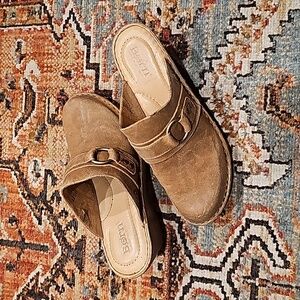 Born Leather Nola Platform Clogs Size 8 NWOT